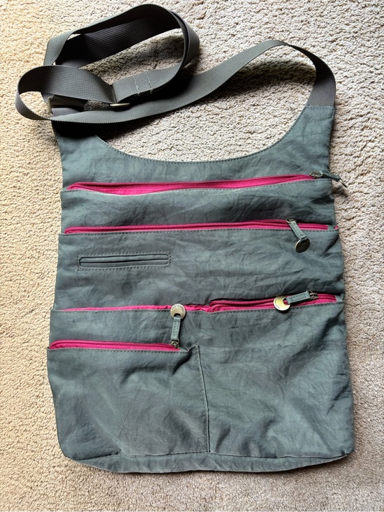 Travelon Handbags - Everyday Crossbody Bag in Olive green with Pink Accents